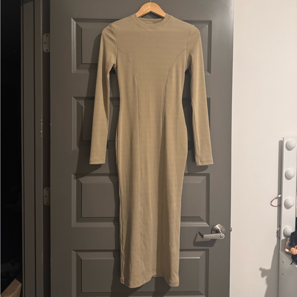 Kittenish Long Sleeve Tan Dress Xs
